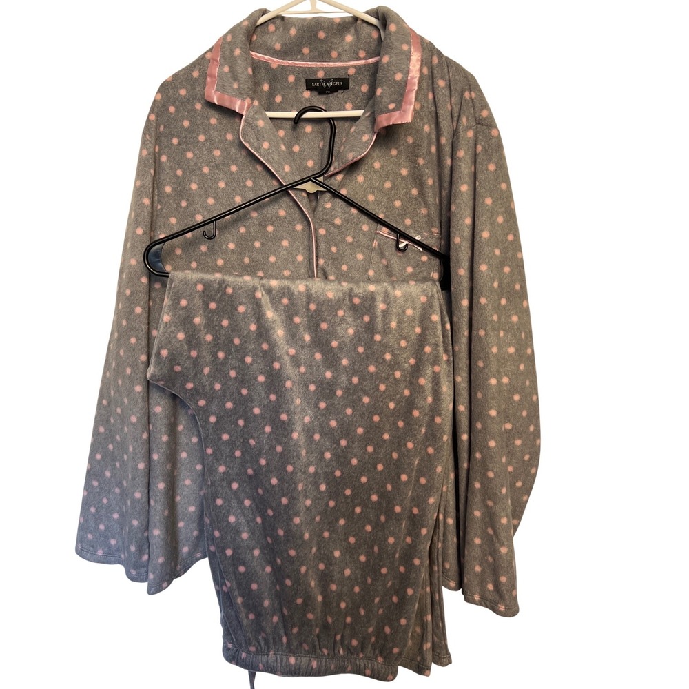 Earth Angels Womens XXL Fleece‎ Pajama Set Grey Pink Polka Dot 2 Piece Sleepwear